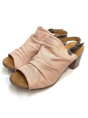 Bueno Kesia Pink Leather Slingback Sandals |